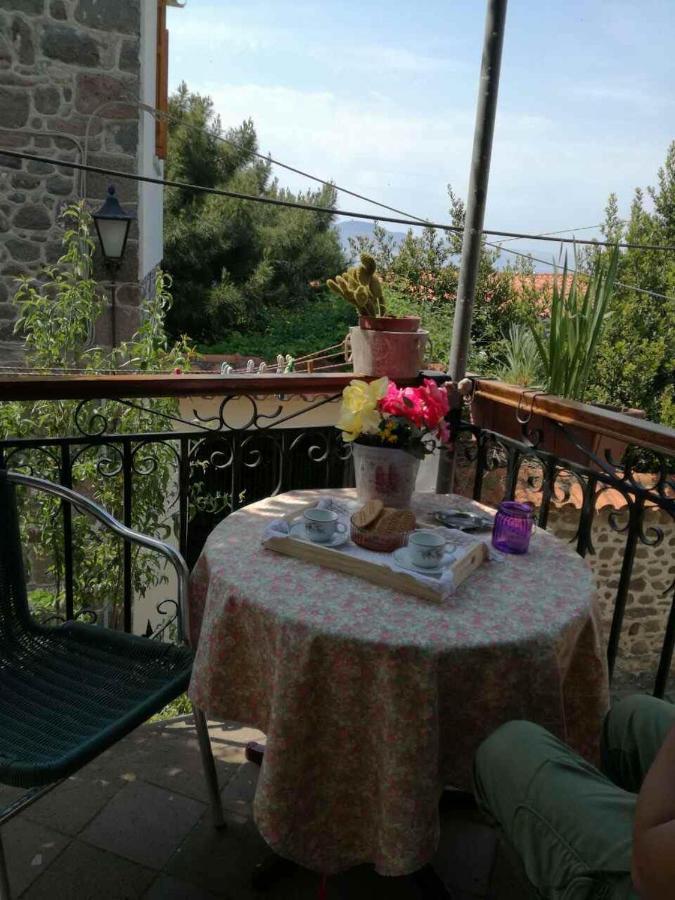 Μαχη Ενοικιαζόμενα Δωμάτια 미팀나 외부 사진