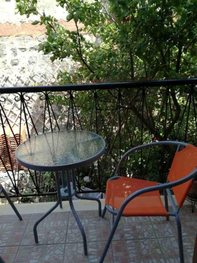 Μαχη Ενοικιαζόμενα Δωμάτια 미팀나 외부 사진