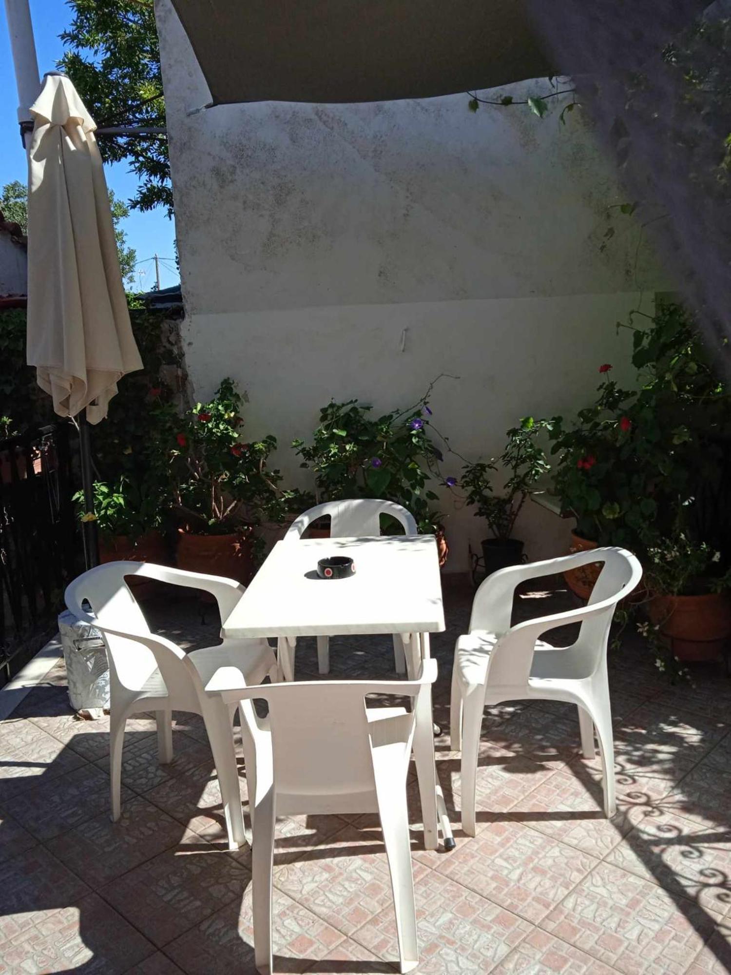 Μαχη Ενοικιαζόμενα Δωμάτια 미팀나 외부 사진