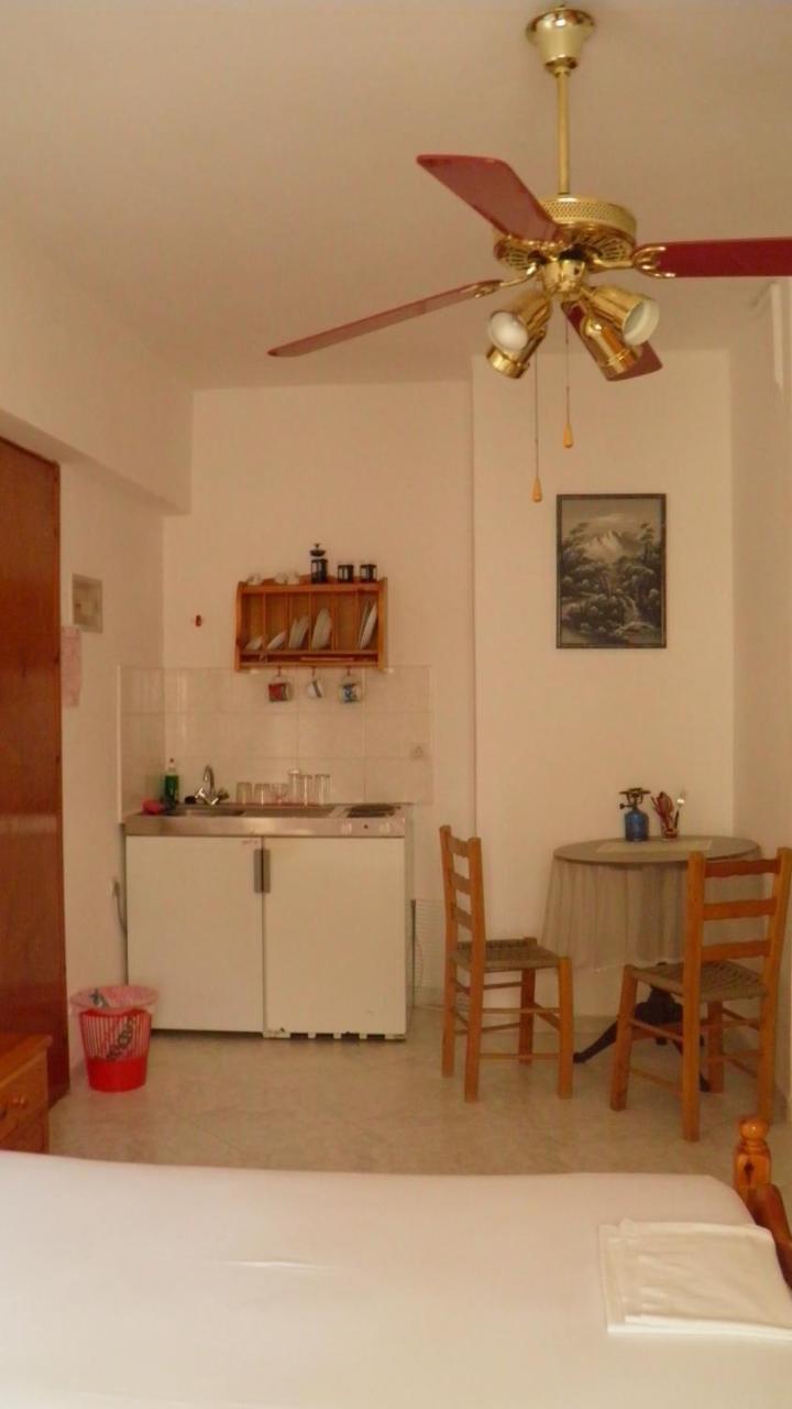 Μαχη Ενοικιαζόμενα Δωμάτια 미팀나 외부 사진